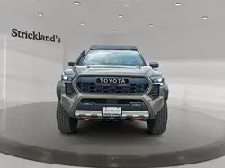 Toyota Tacoma снимка Toyota Tacoma