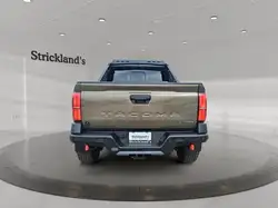 Toyota Tacoma снимка Toyota Tacoma