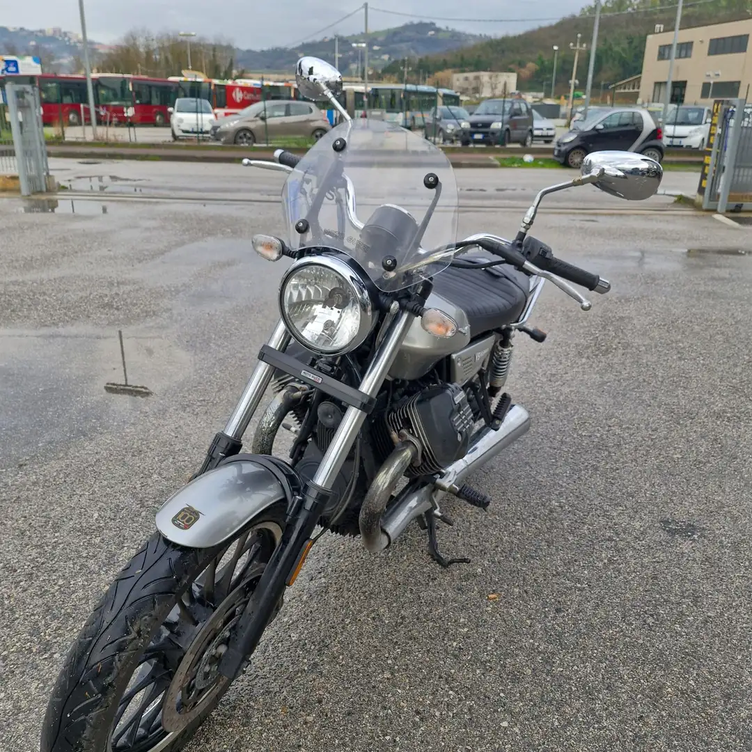 Moto Guzzi V 9 roamer - 2