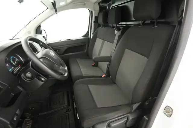 Toyota Proace view 11