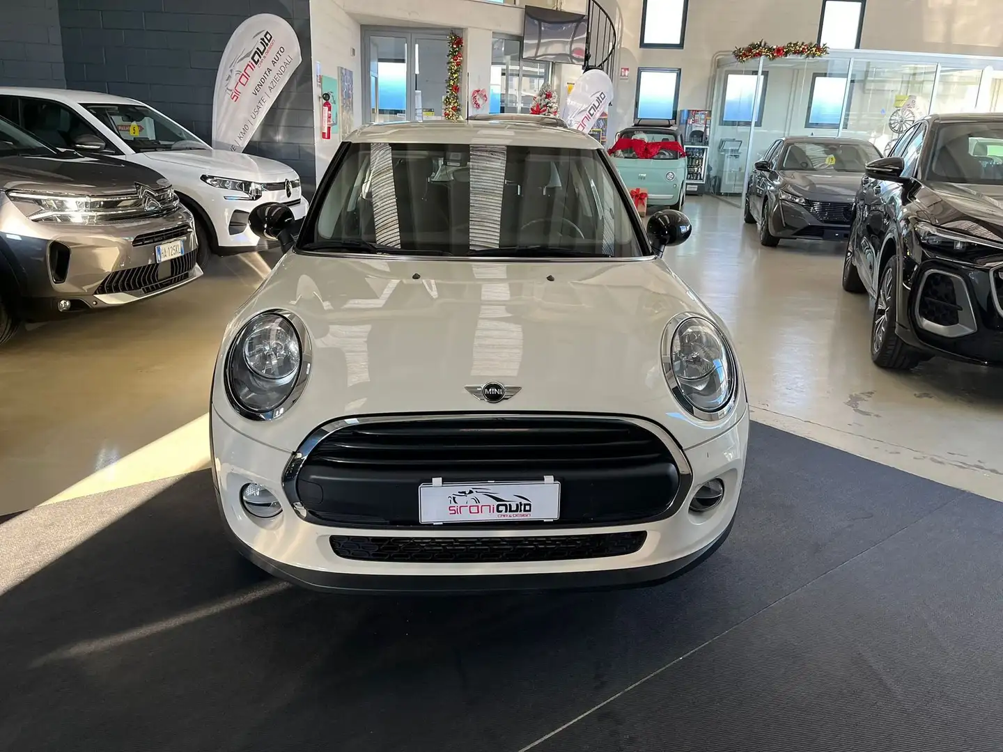 MINI One Mini 1.2 One 75 CV 5 porte Beige - 2