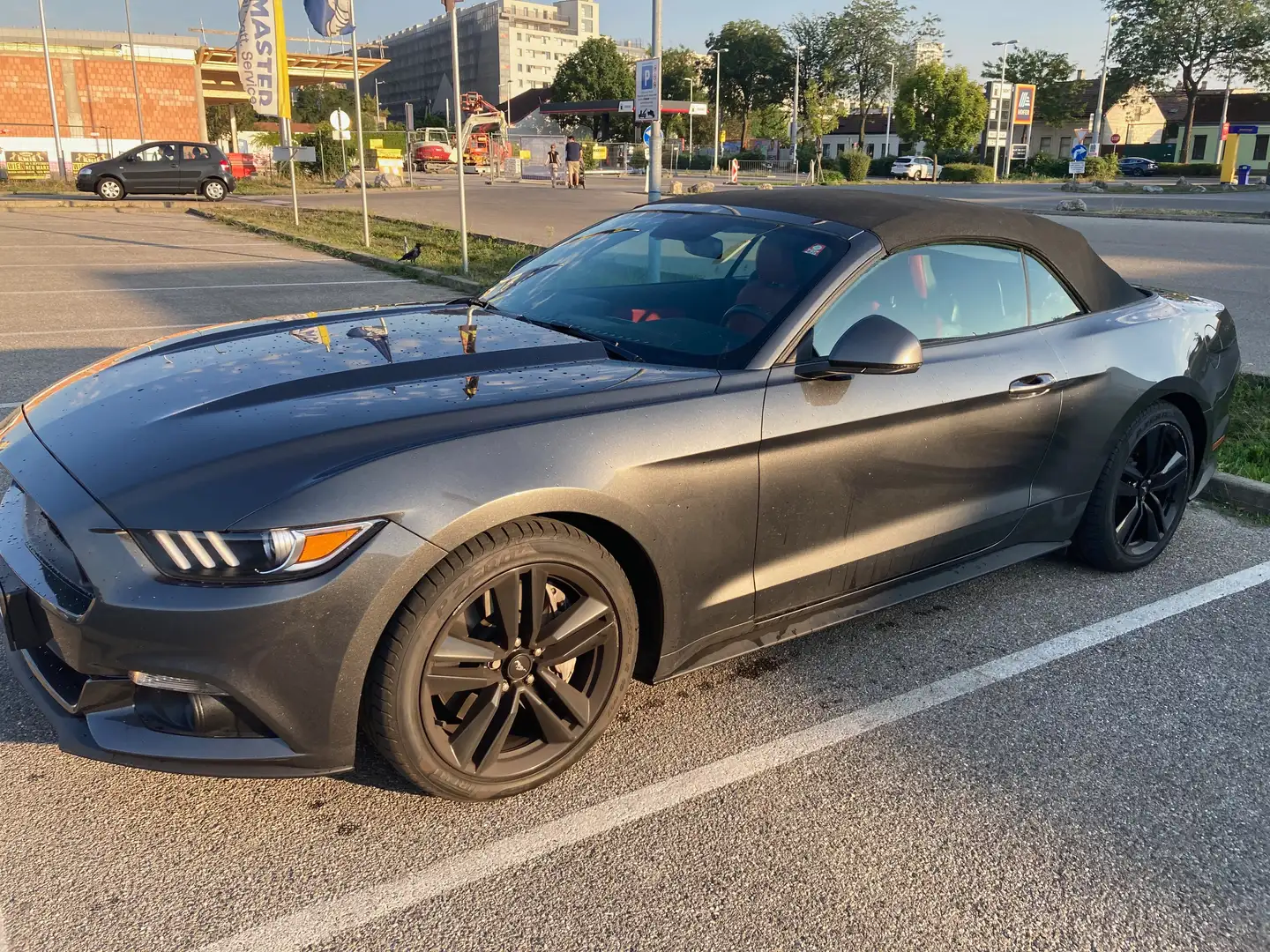 Ford Mustang 2,3 EcoBoost Cabrio Grau - 1