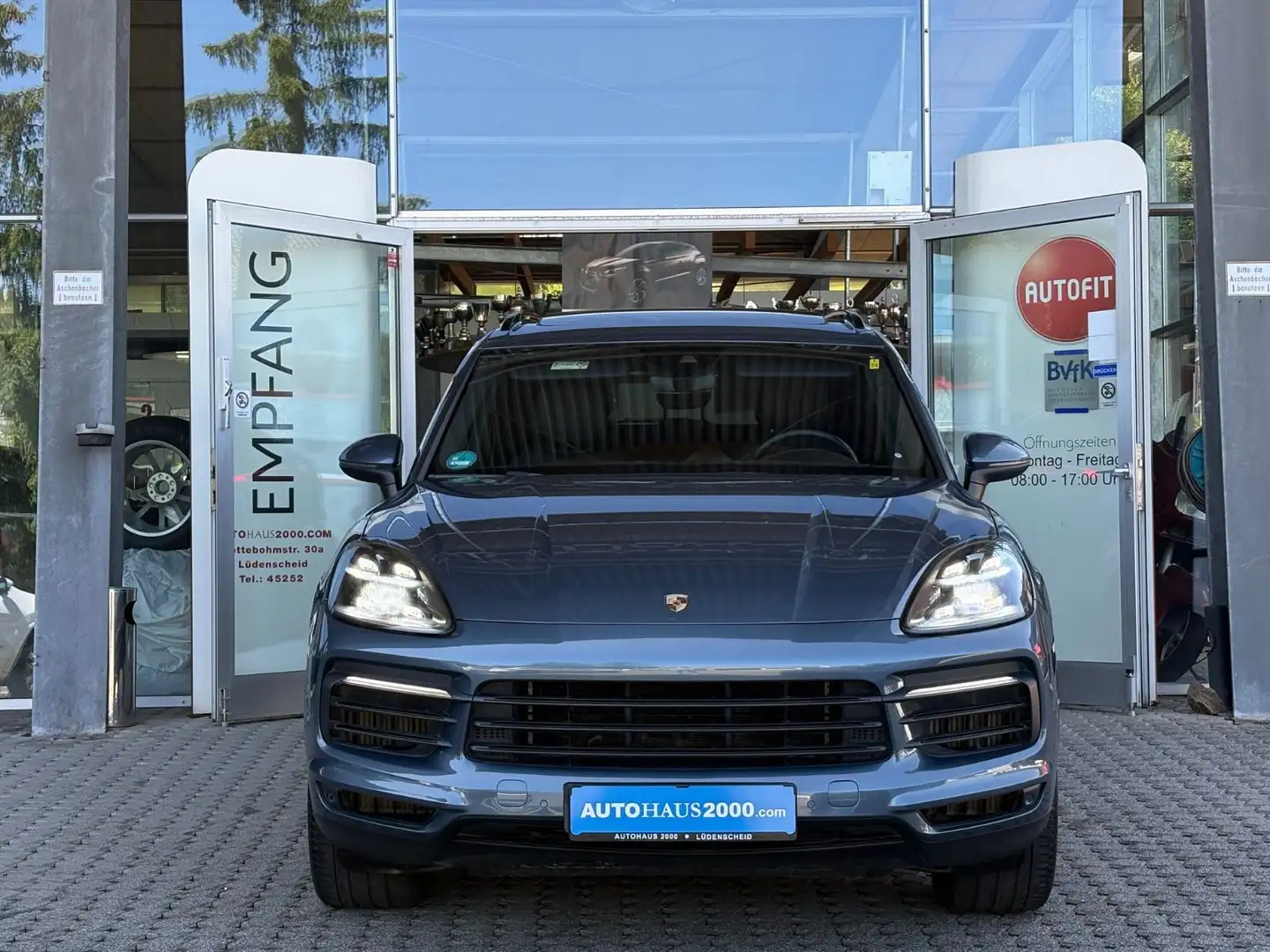 Porsche Cayenne 3,0/LUFTF/AHK/LED/21"/SOFT-CL/PANO/SWA/ Blau - 2