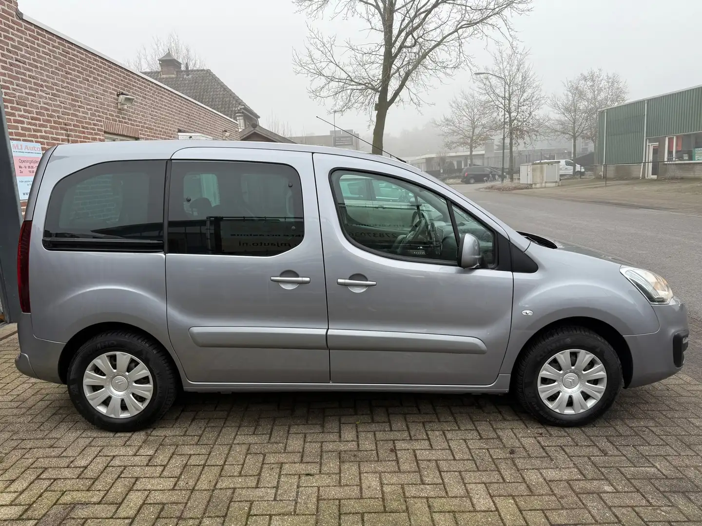 Citroen Berlingo 1.2 PureTech Feel airco*cruise control*PDC Gris - 2