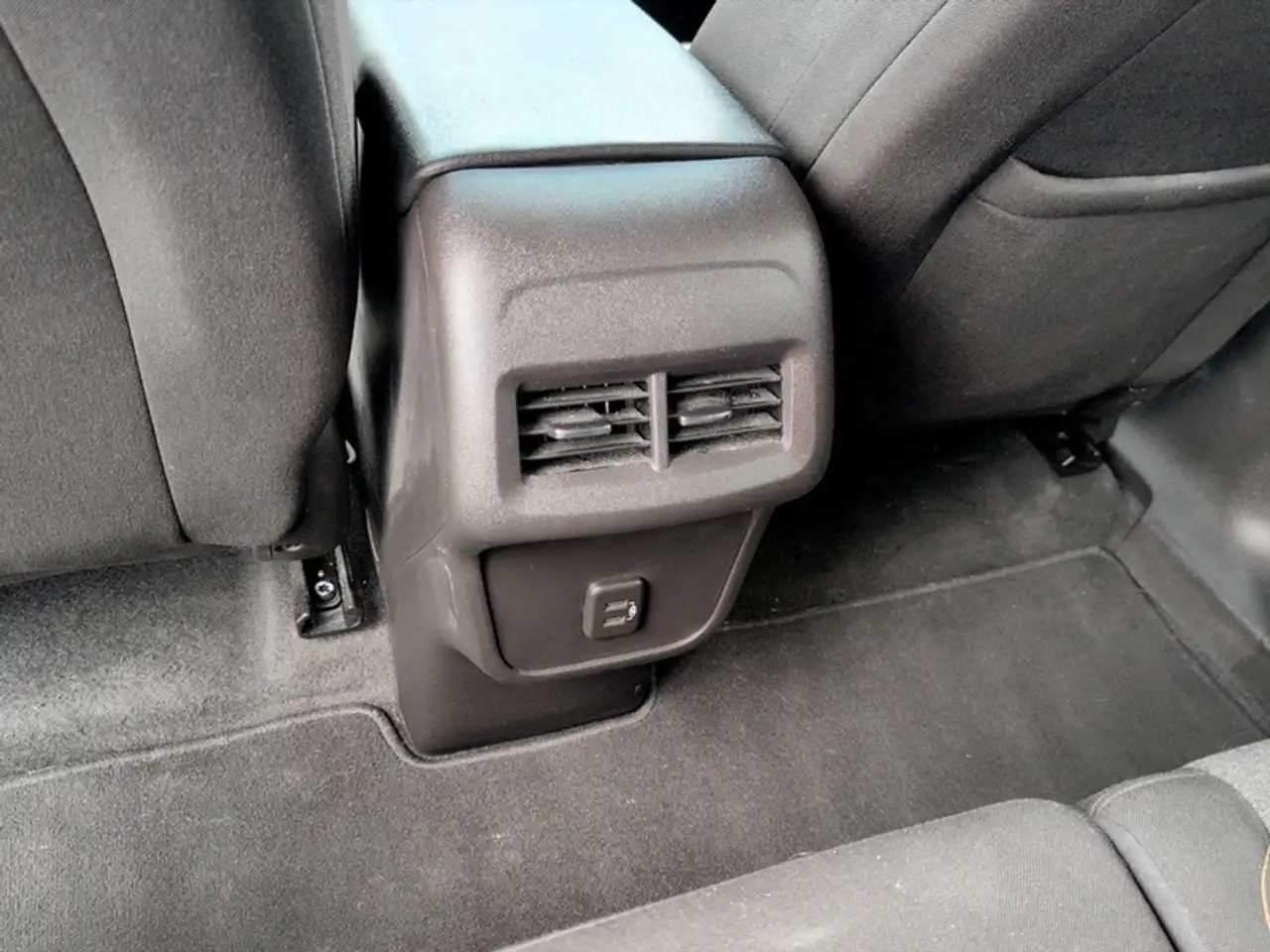 Chevrolet Equinox photo Chevrolet Equinox