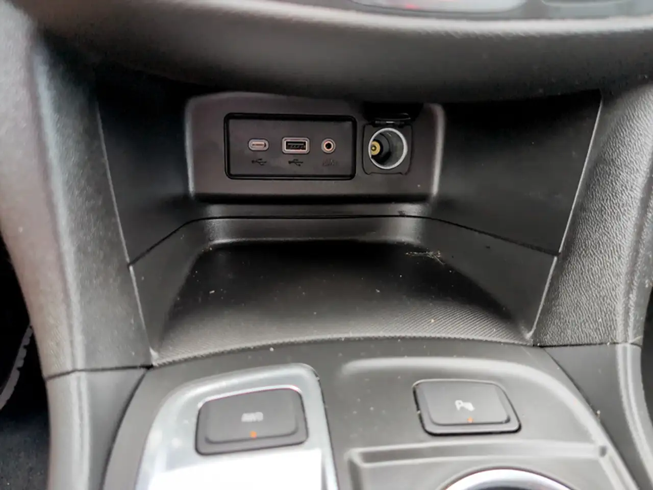 Chevrolet Equinox photo Chevrolet Equinox