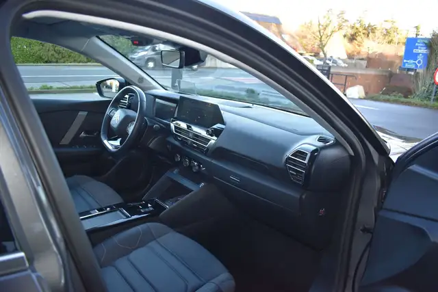 Citroen C4 view 15