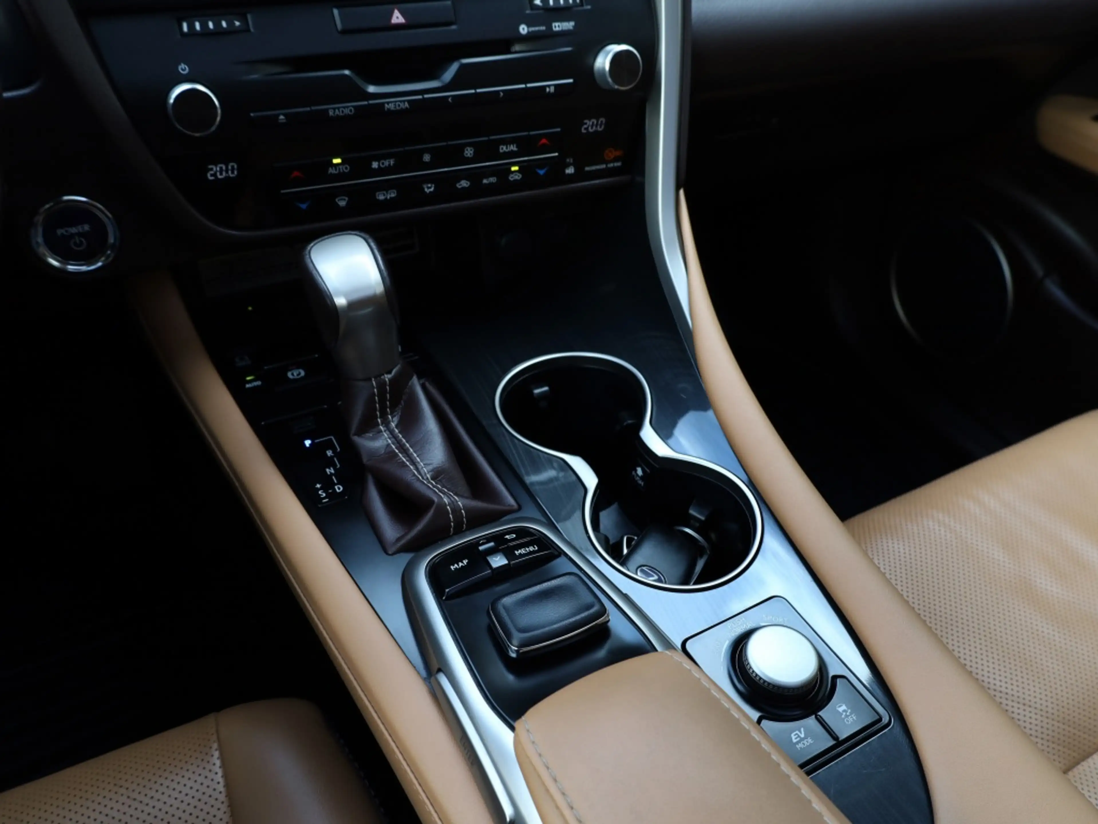 Lexus RX 450h 4WD Luxury Line | Panoramadak | Head up | Stoelven — photo 27