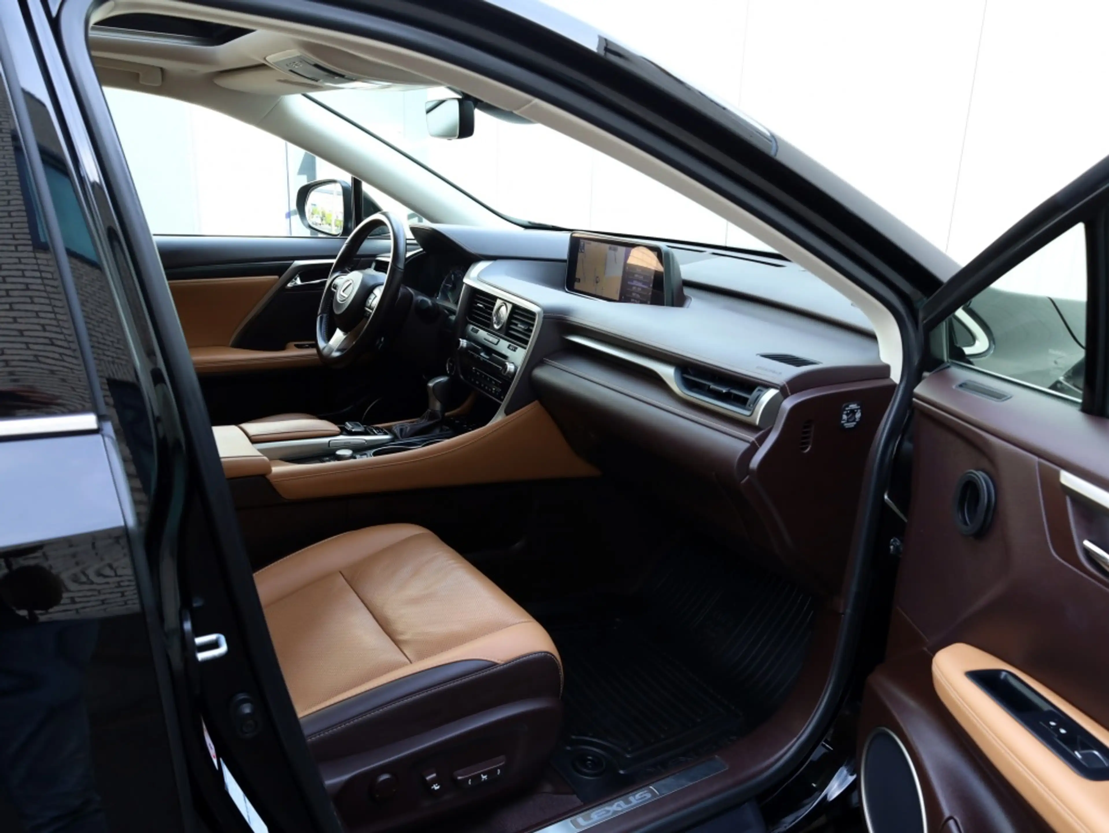Lexus RX 450h 4WD Luxury Line | Panoramadak | Head up | Stoelven — photo 13