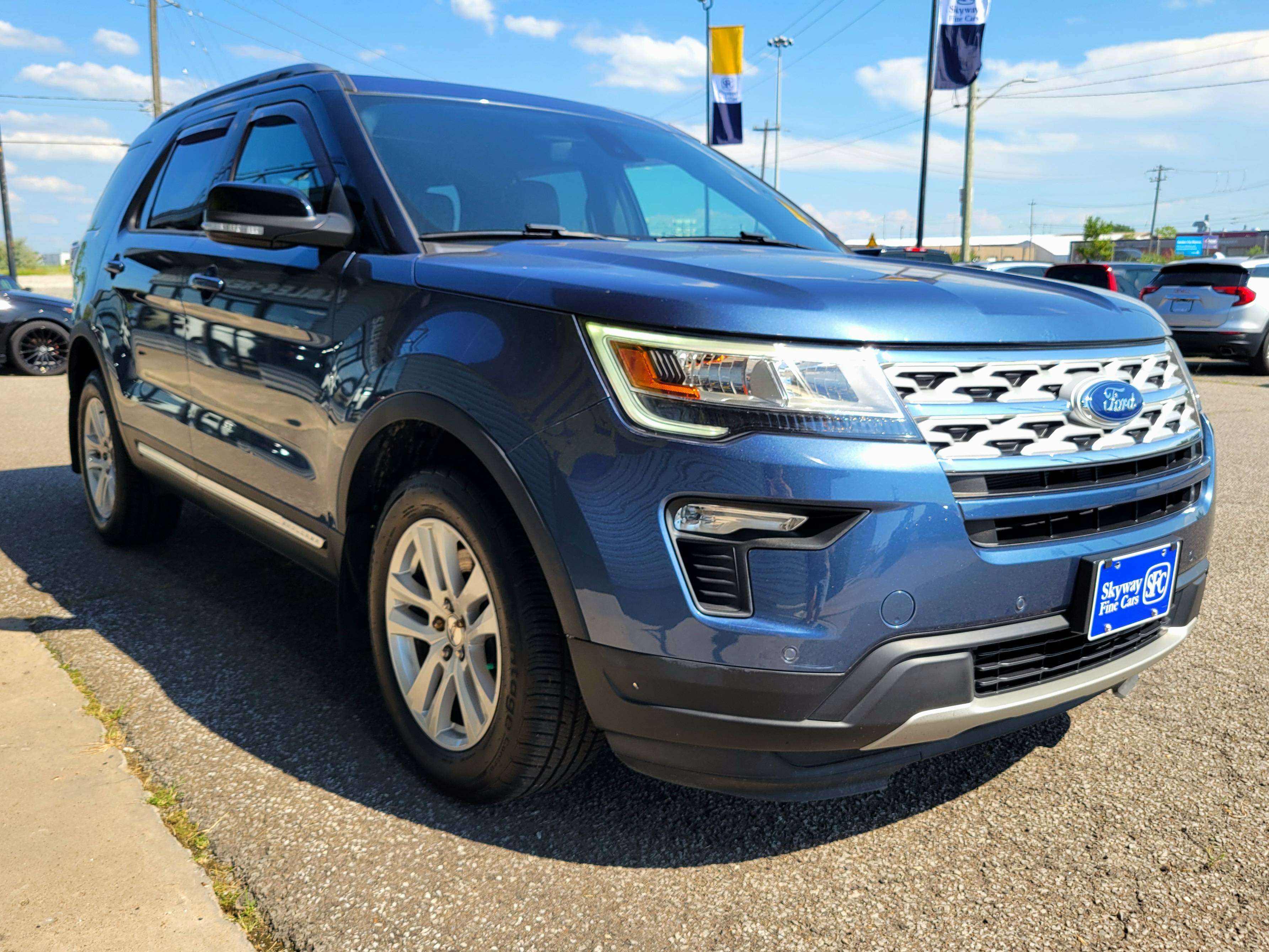 2018 Ford Explorer XLT AWD } NAVI | SUNROOF | LEATHER | — снимка 1
