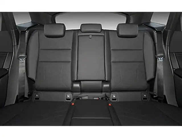 BMW 2 Series view 12