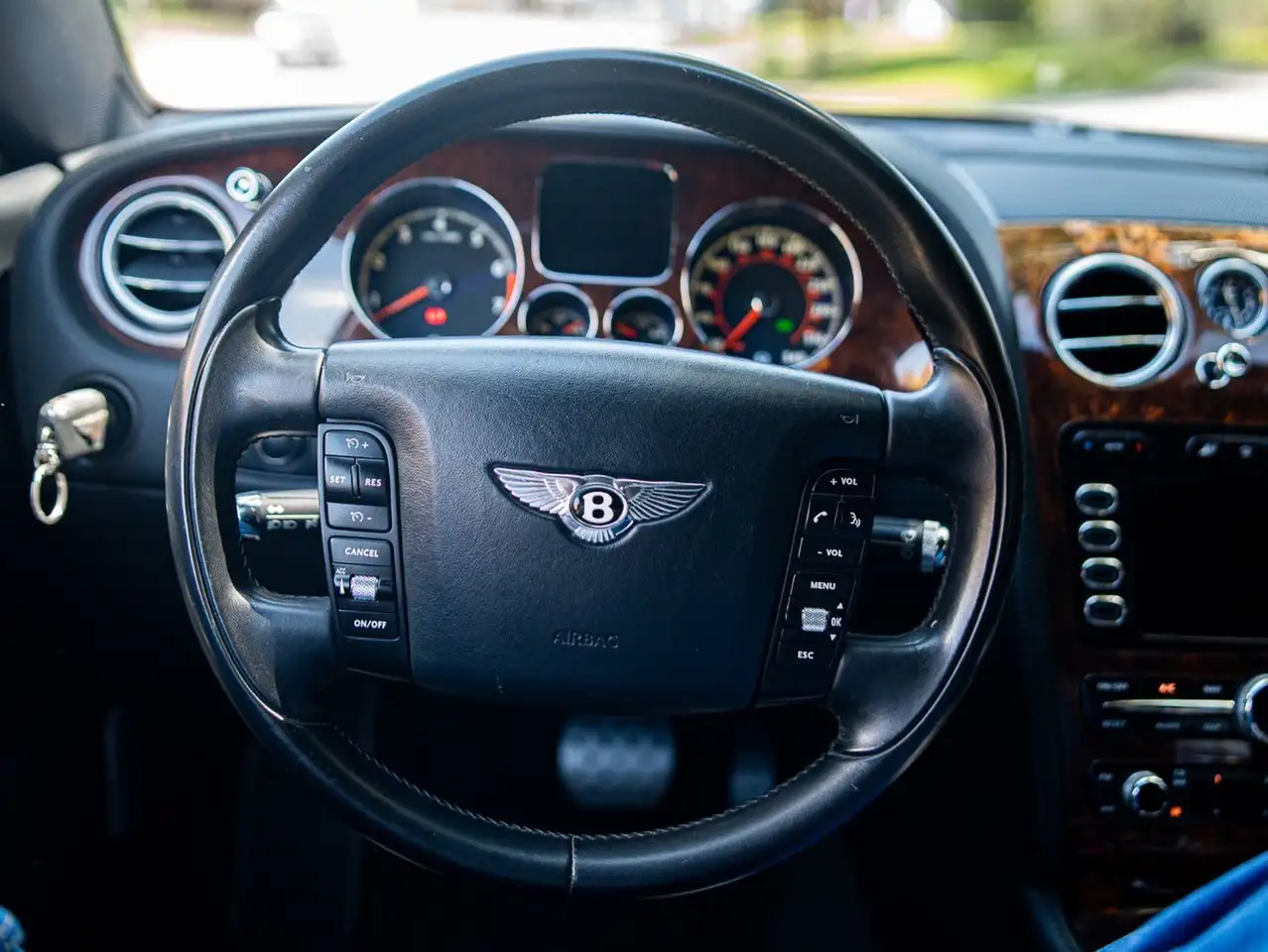 Bentley Continental GT снимка Bentley Continental GT