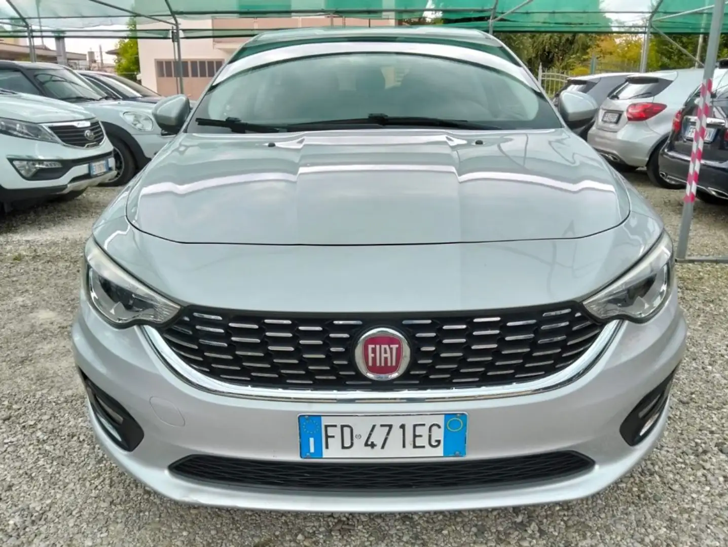 Fiat Tipo 1.6 Mjt 4 porte Opening Edition Argento - 2