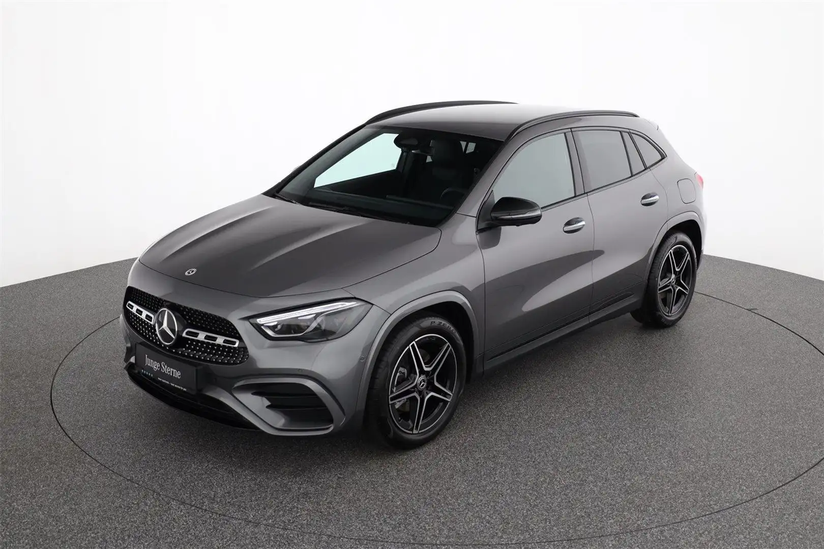 Mercedes-Benz GLA 200 d 4M AMG Line Multibeam AHK Winterp Grau - 2