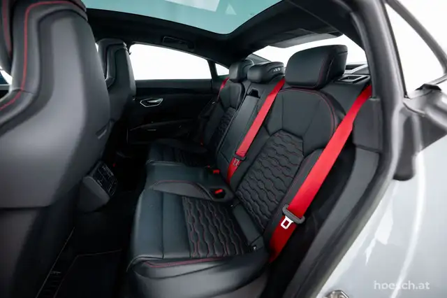 Audi e-tron GT GT RS quattro TRAUMEXTRAS -55% Ansicht 7