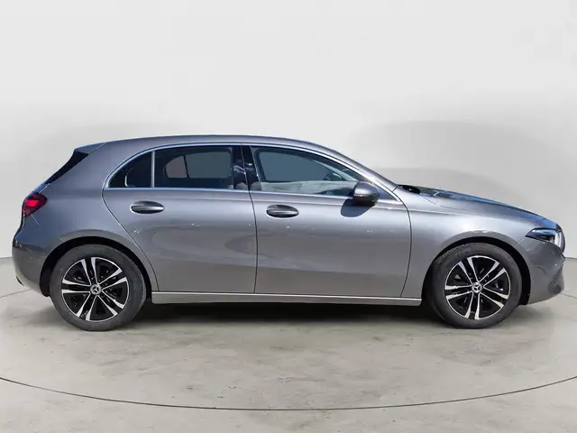 Mercedes-Benz A view 5