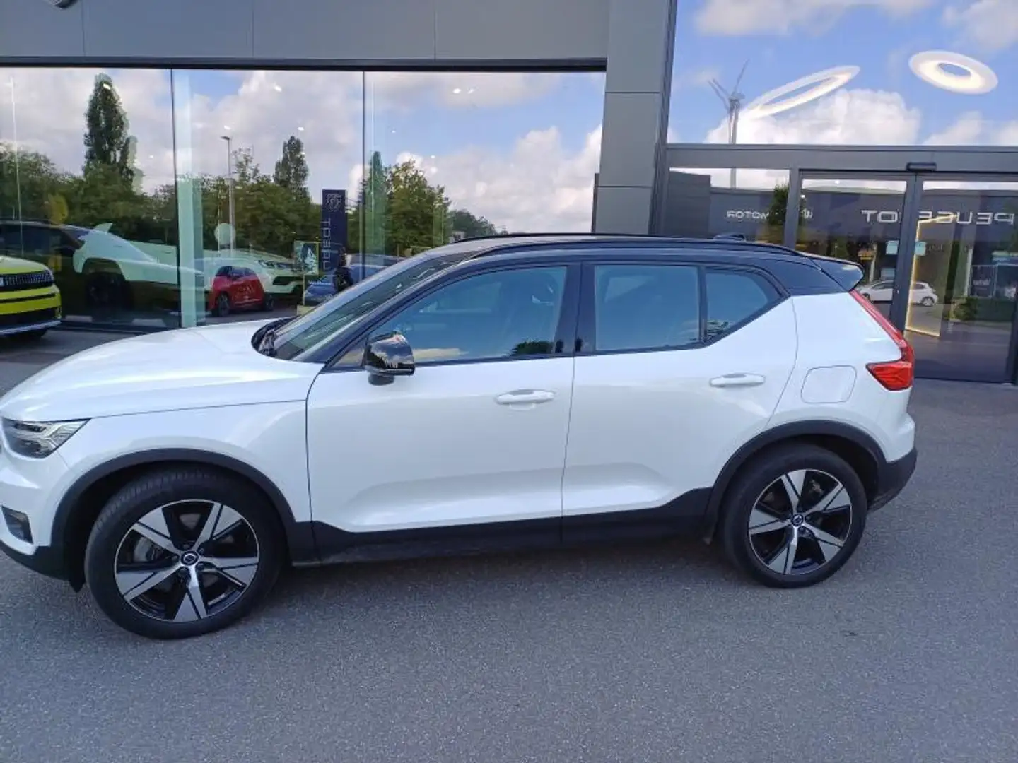 Volvo XC40 Recharge Twin Plus Blanc - 2