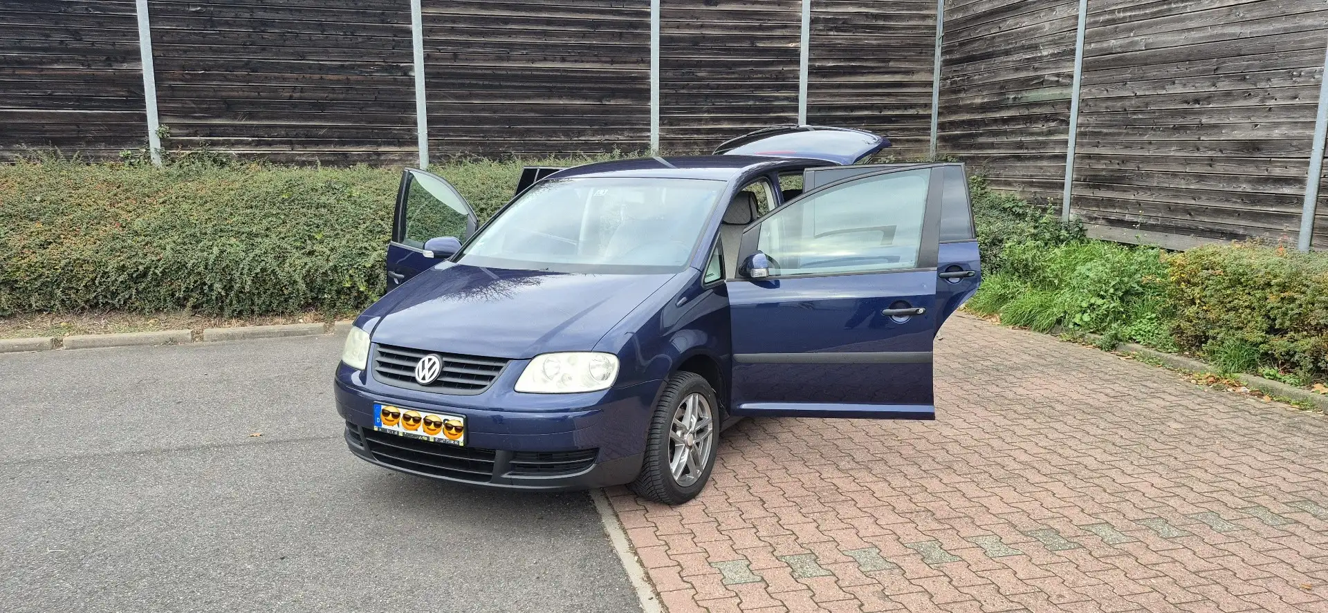 Volkswagen Touran 1.9 TDI Conceptline - 1