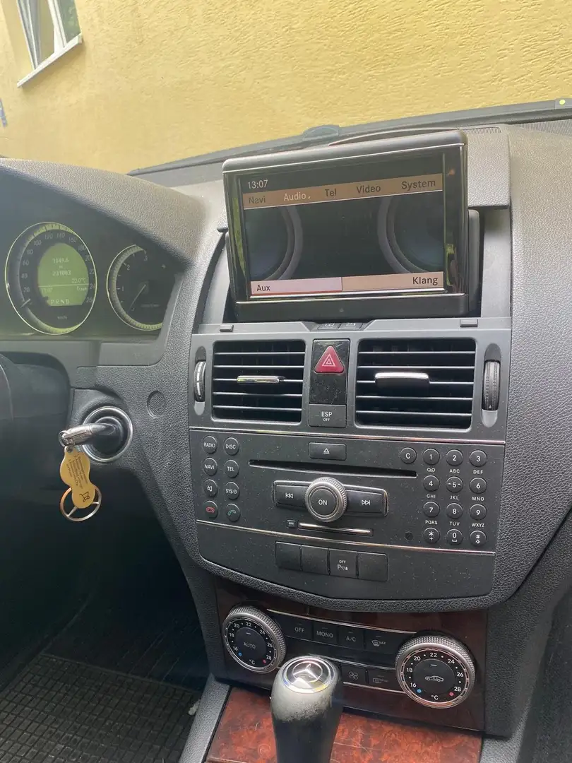 Mercedes-Benz C 200 Rot - 2