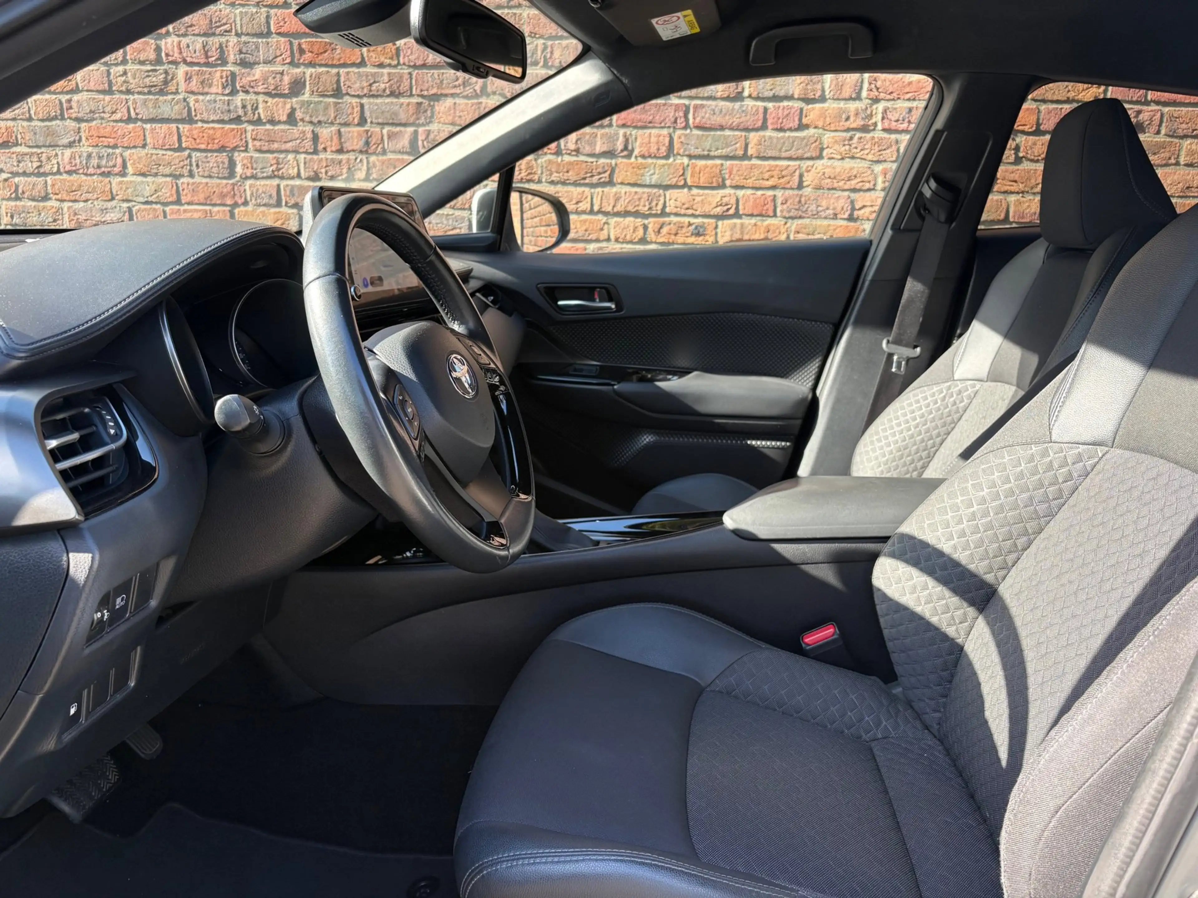 Toyota C-HR 1.8 Hybrid Dynamic|Stoelverwarming|Carplay|Dodehoe — photo 10
