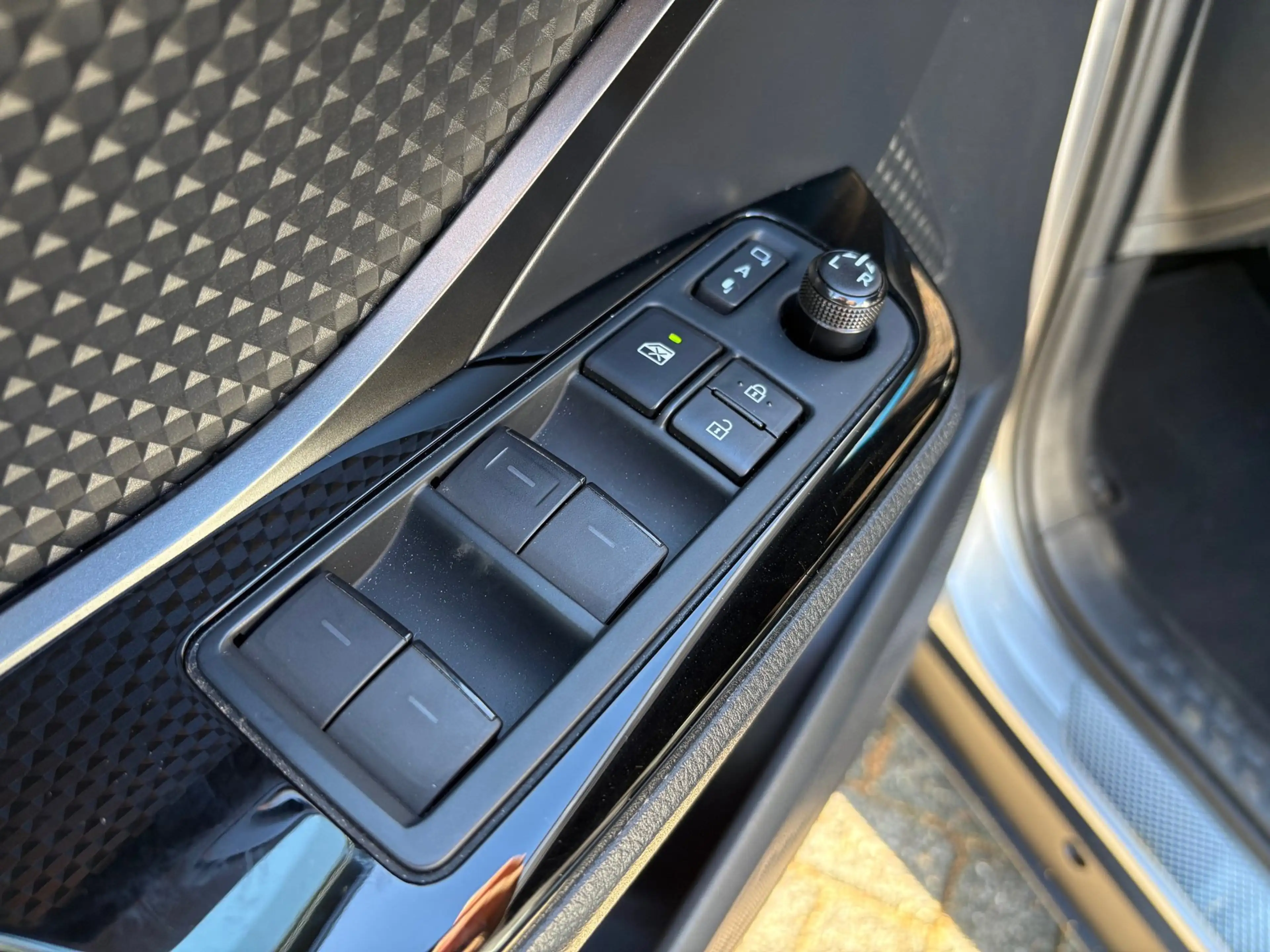 Toyota C-HR 1.8 Hybrid Dynamic|Stoelverwarming|Carplay|Dodehoe — photo 13