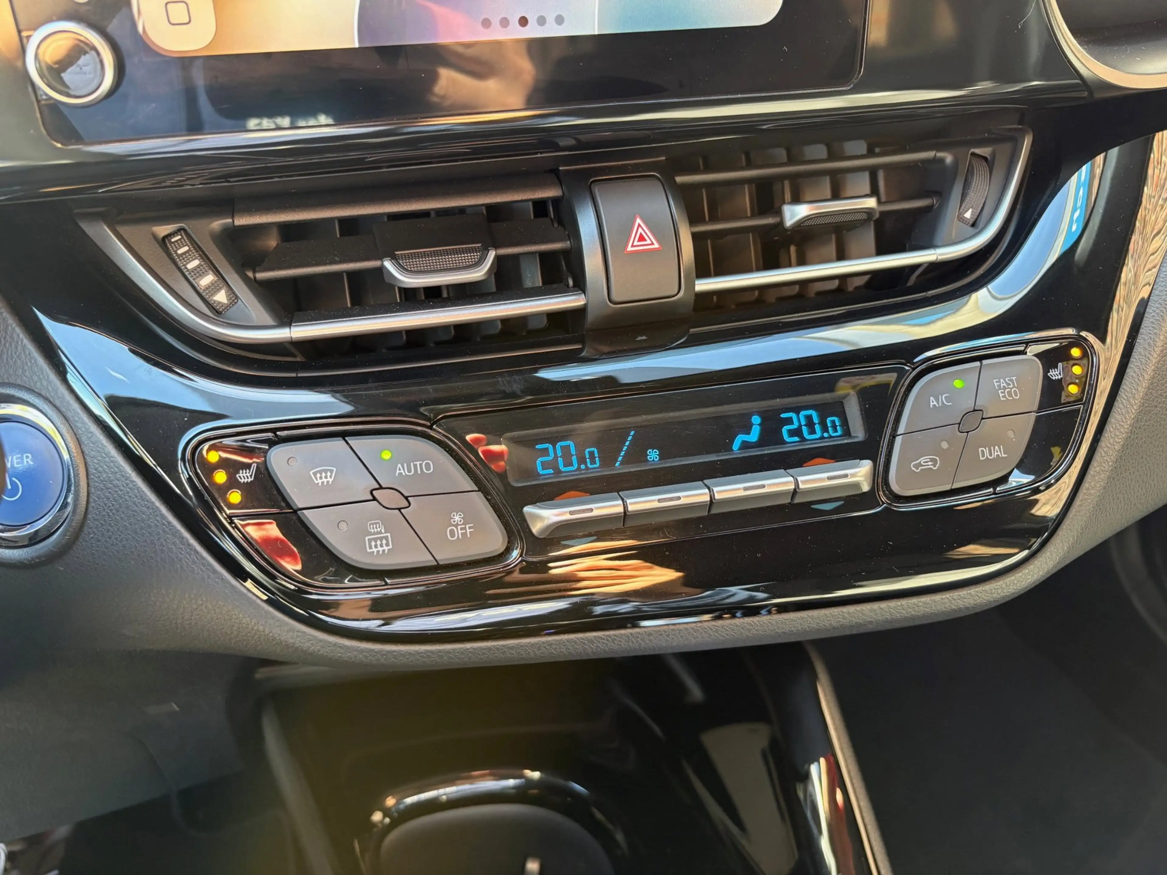 Toyota C-HR 1.8 Hybrid Dynamic|Stoelverwarming|Carplay|Dodehoe — photo 22