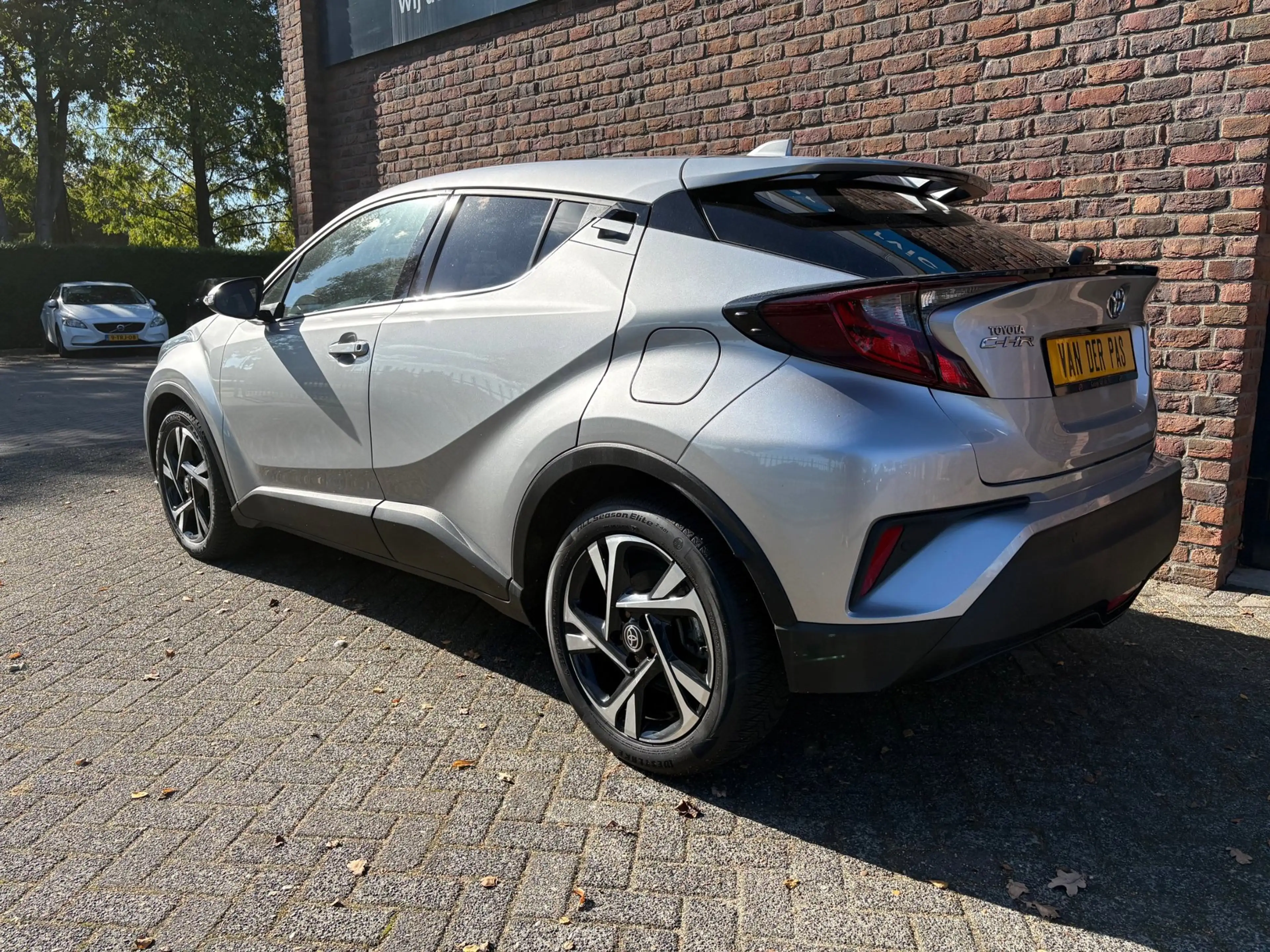 Toyota C-HR 1.8 Hybrid Dynamic|Stoelverwarming|Carplay|Dodehoe — photo 4