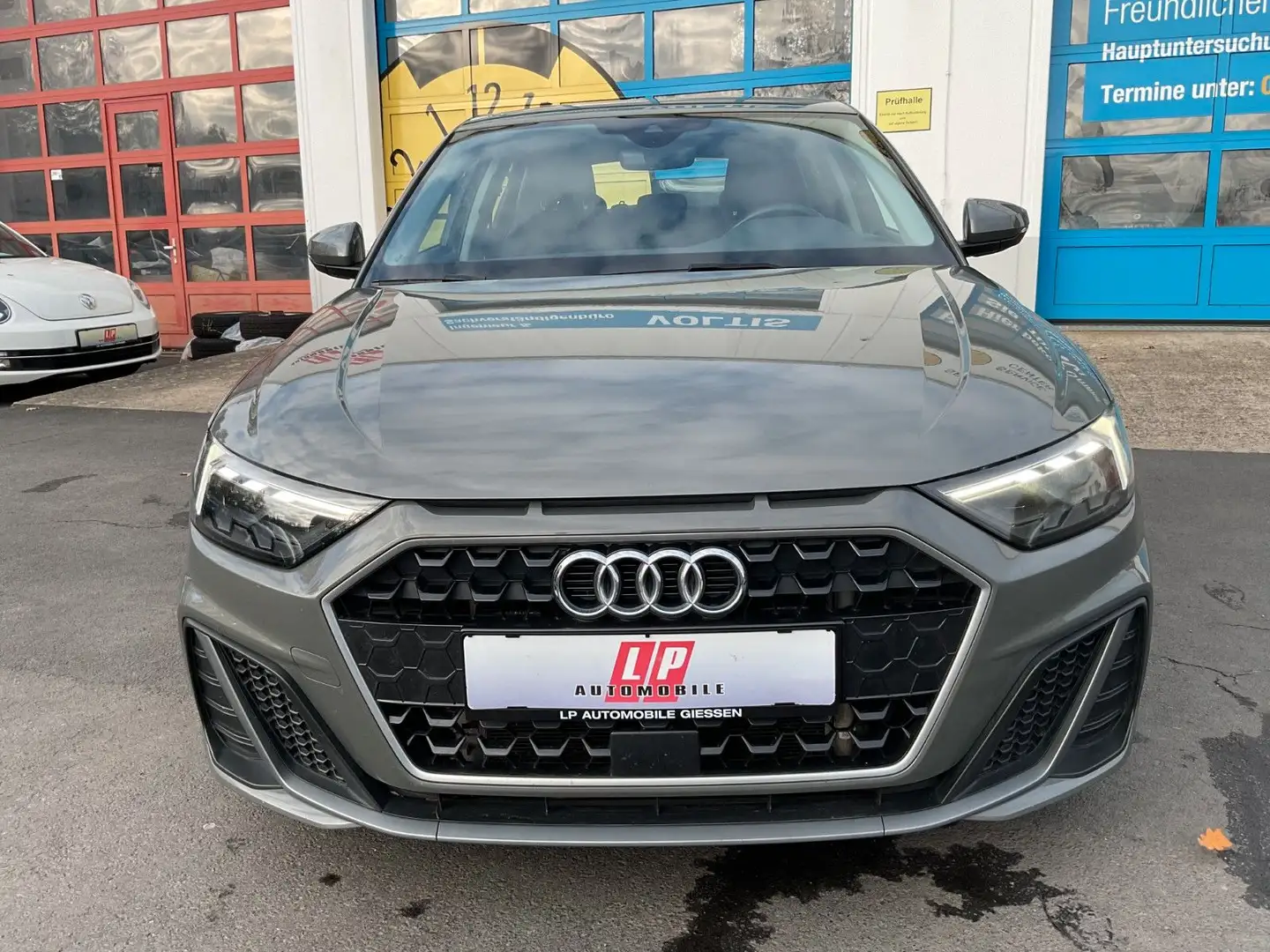 Audi A1 Sportback 30 TFSI S line LED Klima SHZ PDC Grau - 2