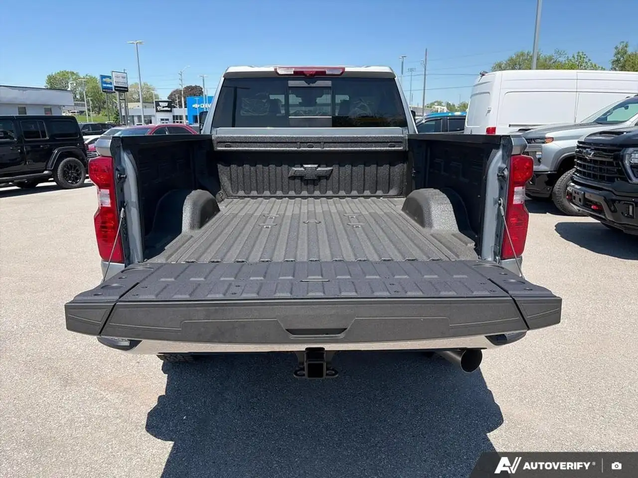 Chevrolet Silverado 2500 снимка Chevrolet Silverado 2500