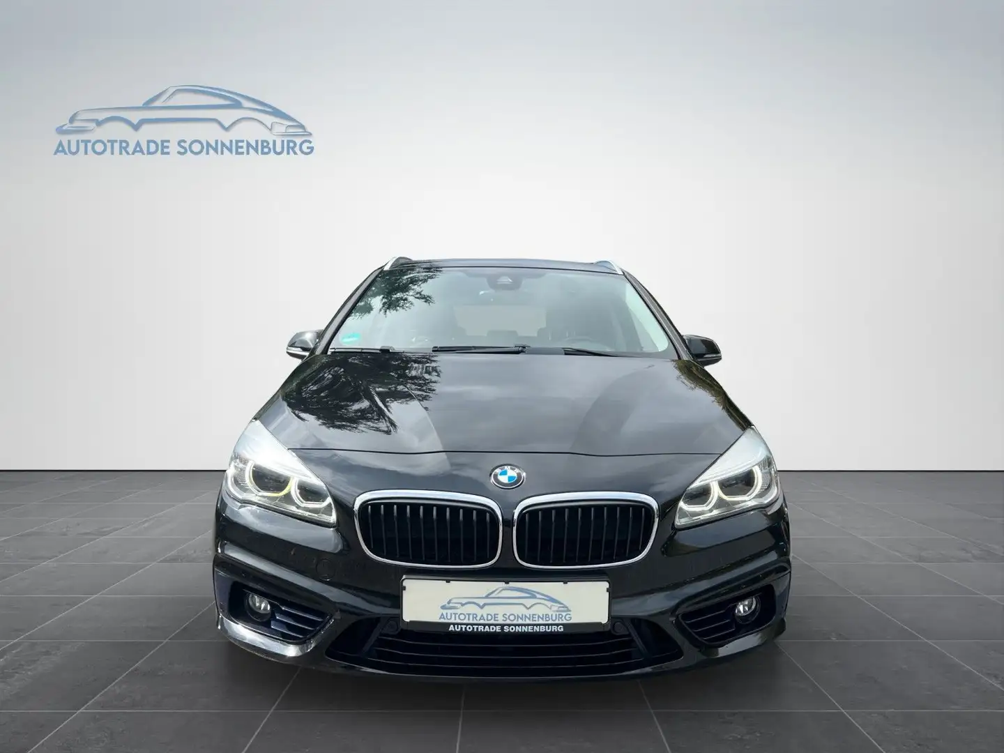 BMW 220 Active Tourer 220d xDRIVE/AUTOMA/PANO/KAMERA/AHK Schwarz - 2