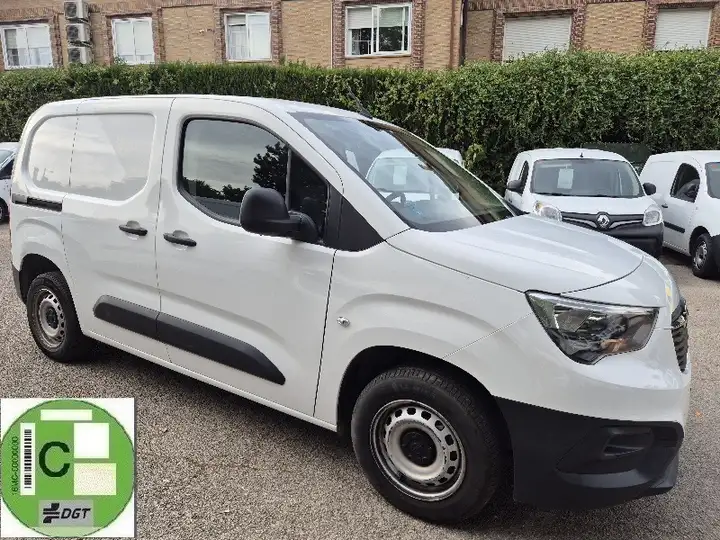 Opel Combo 2022, foto 2