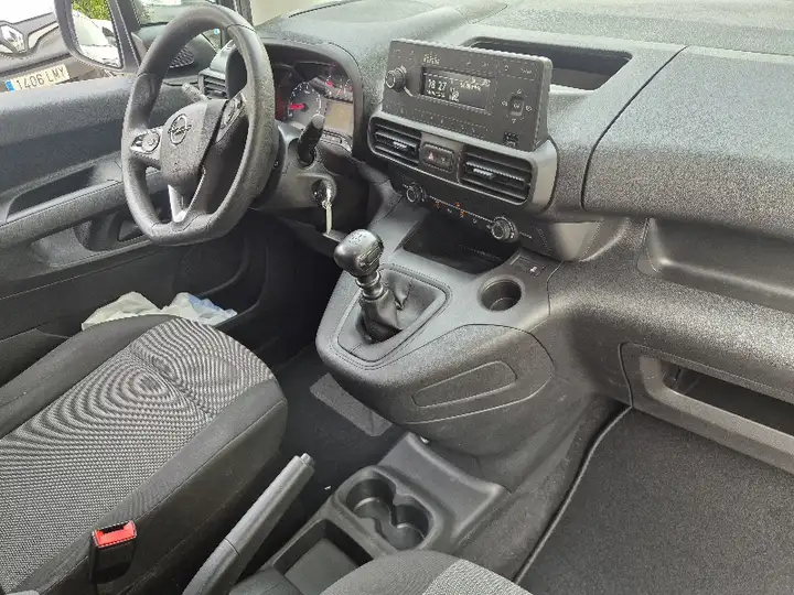 Opel Combo 2022, foto 7