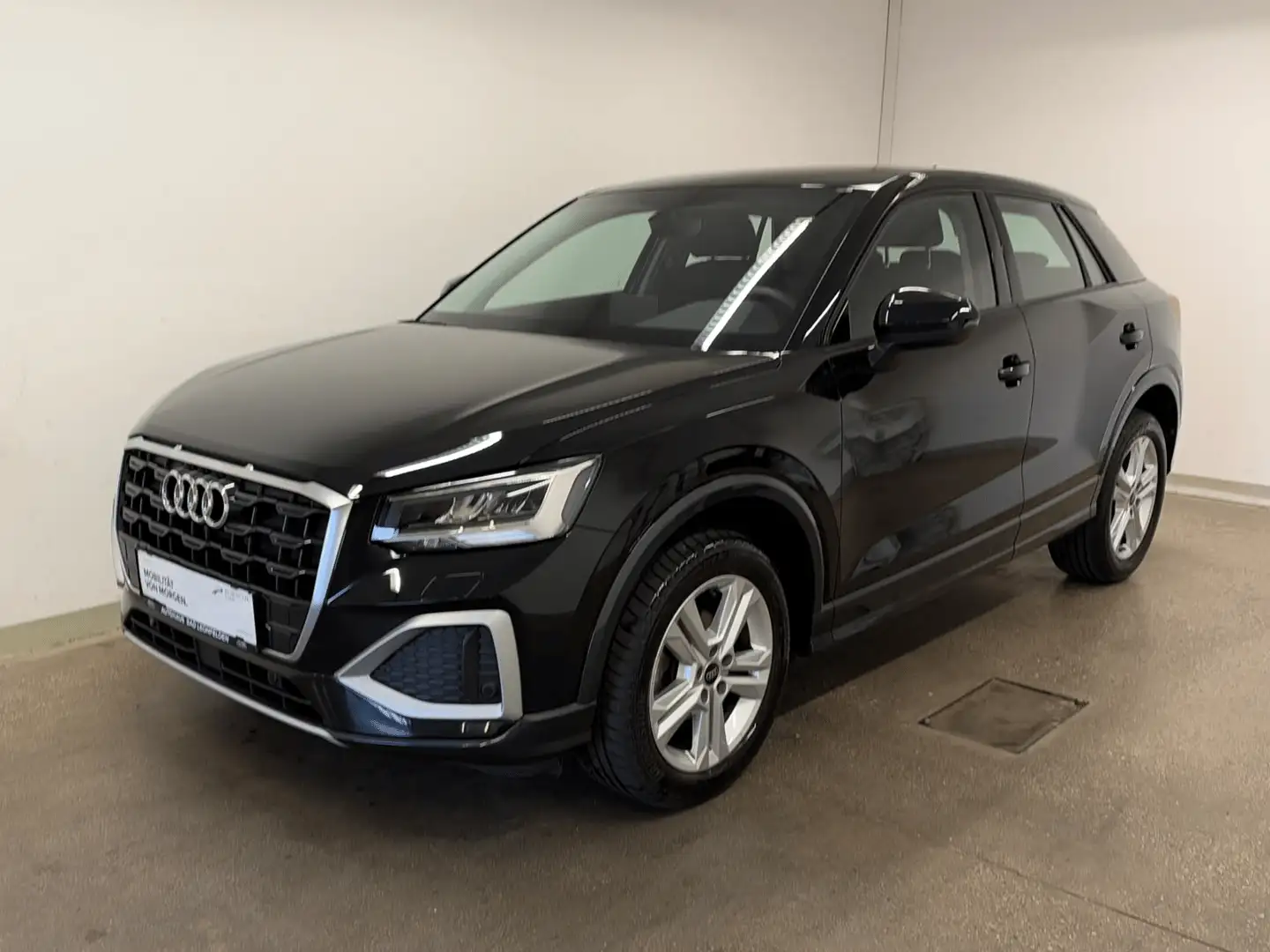 Audi Q2 30 TFSI admired Schwarz - 1