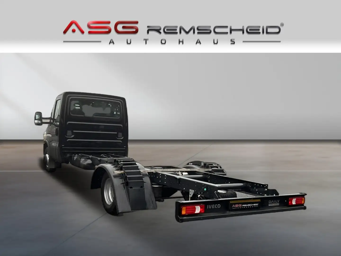 Iveco Daily 70C18H 3.0 Automatik*LUFT*Fgst.5100 Radsta Schwarz - 2