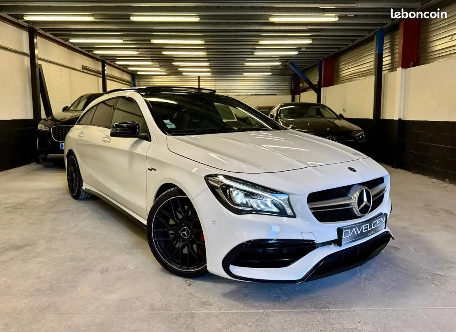 Mercedes-Benz CLA 45 AMG Mercedes 45 AMG Speedshift DCT 4MATIC FULL OPTIONS Weiß - 1