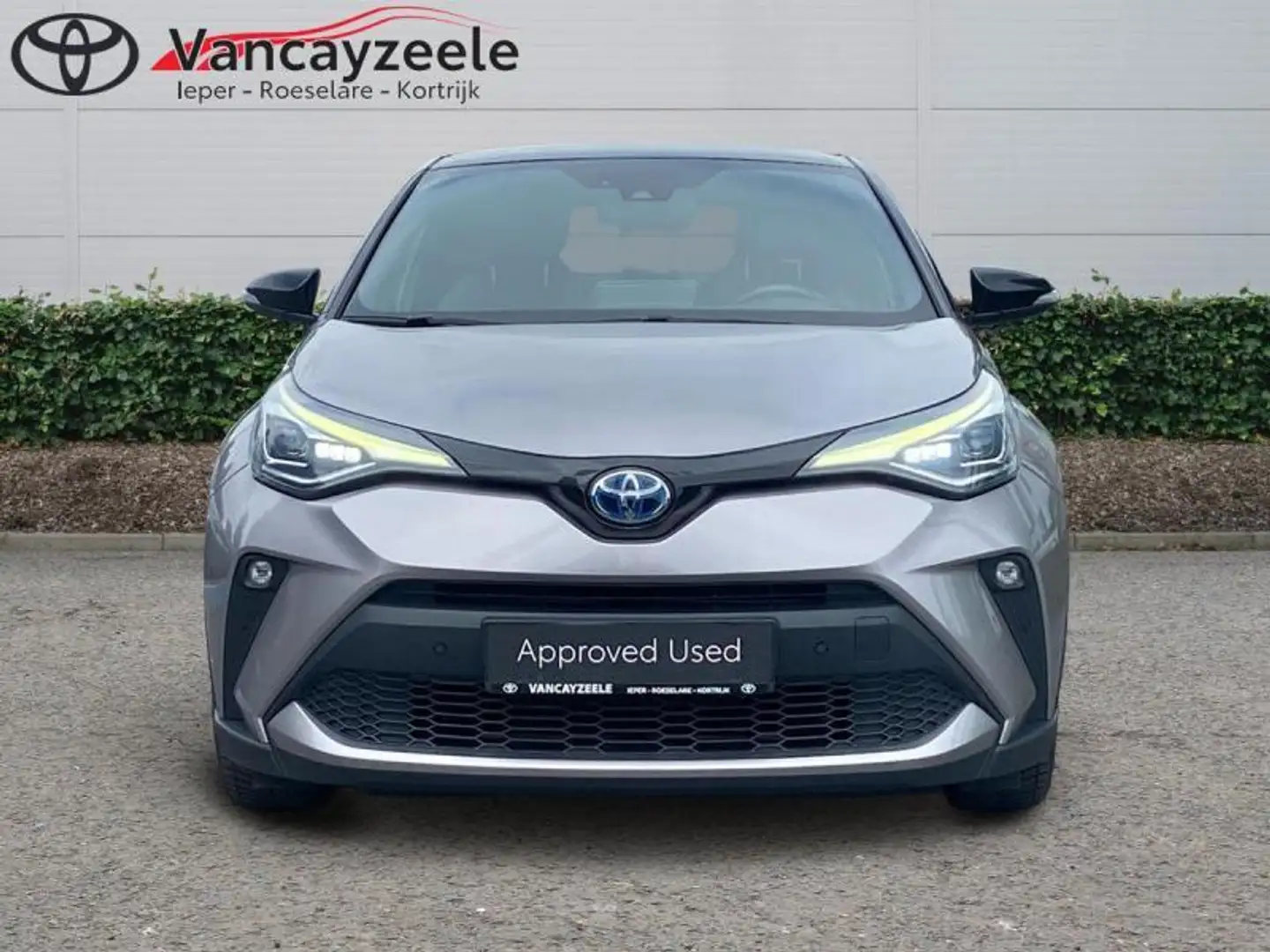 Toyota C-HR 2.0 C-LUB BI-TONE+cam+nav+sens Argent - 2