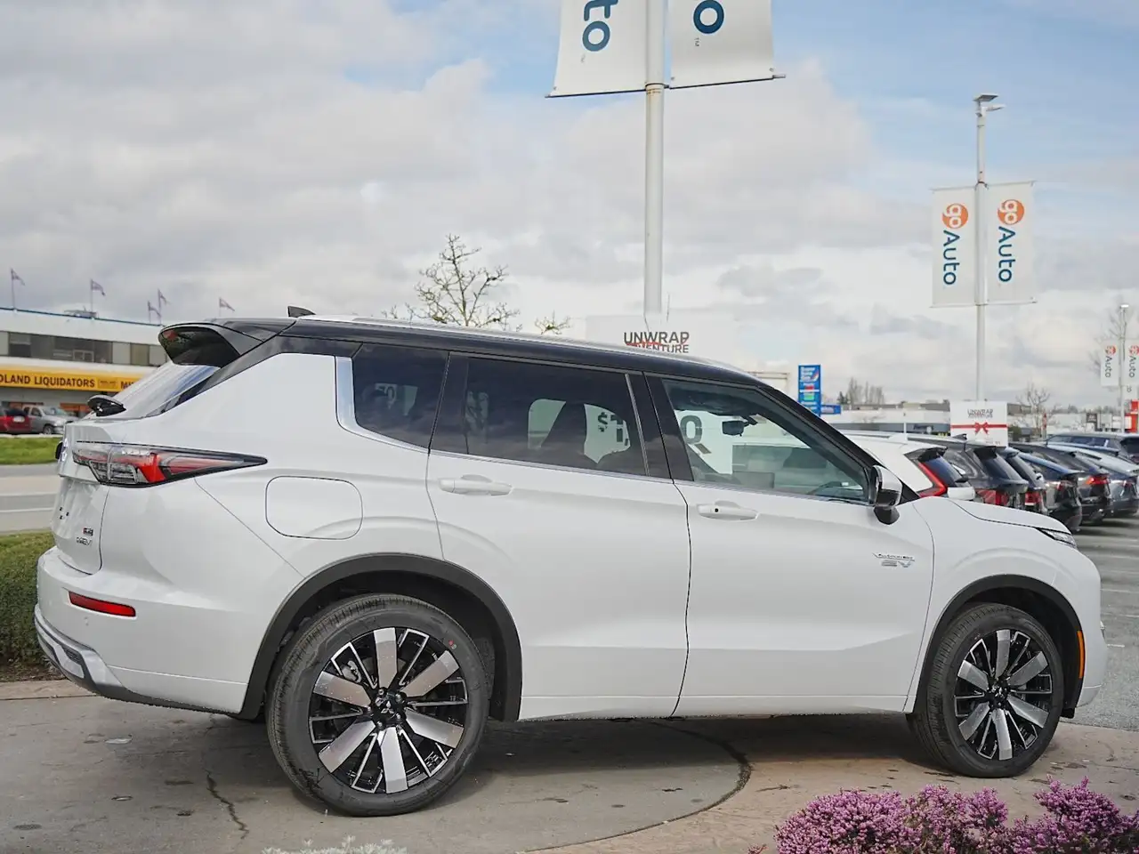 Mitsubishi Outlander снимка Mitsubishi Outlander