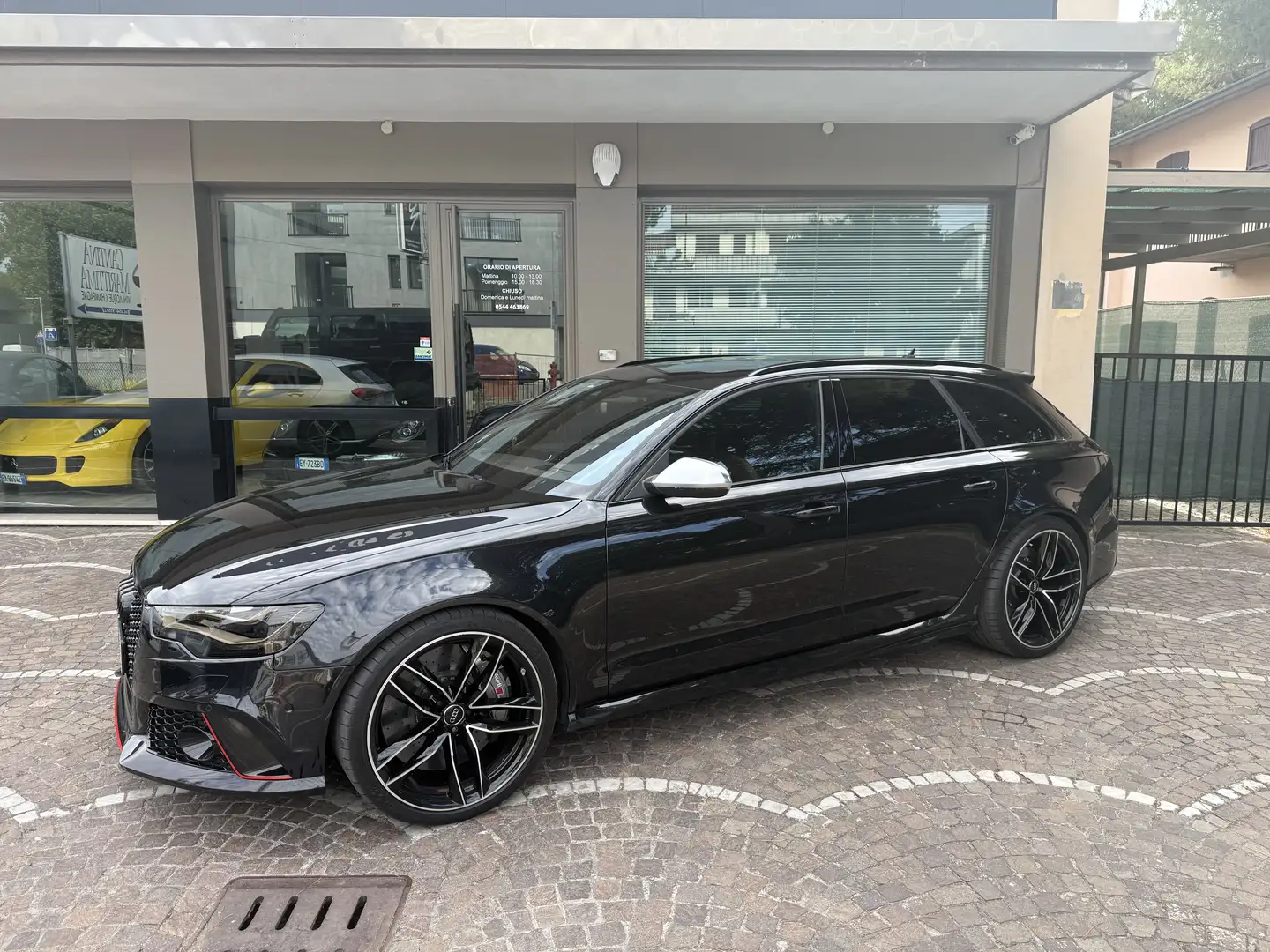 Audi RS6 4.0 tfsi quattro tiptronic - 700 cv. Nero - 2