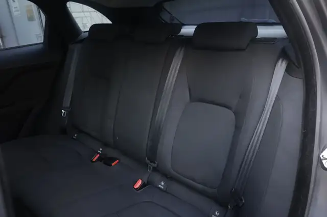 Jaguar F-Pace view 3