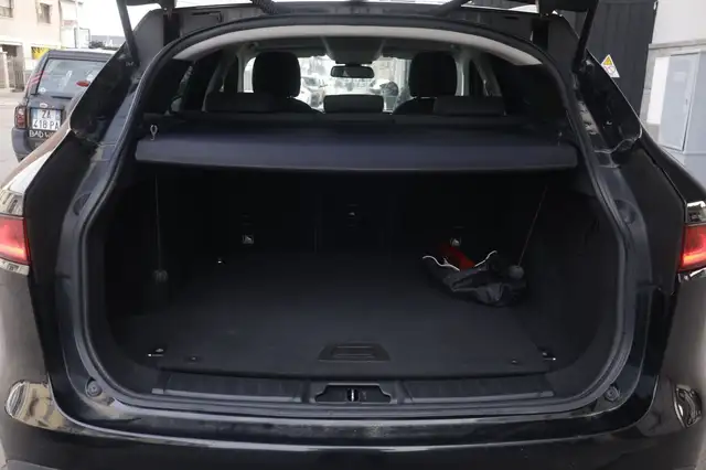 Jaguar F-Pace view 18