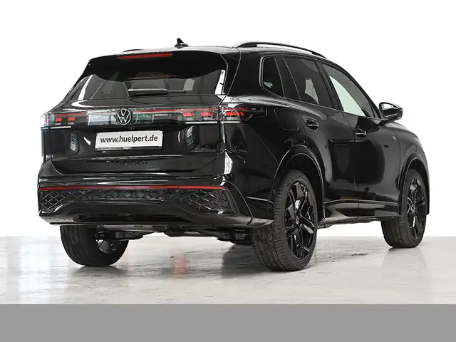 Volkswagen Tiguan view 2
