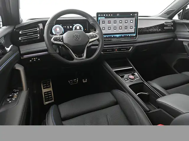 Volkswagen Tiguan view 13