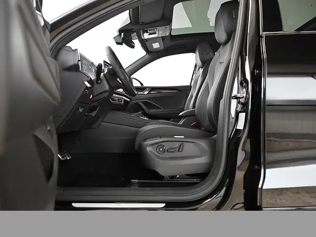 Volkswagen Tiguan view 11