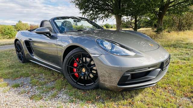 Imagine Porsche Boxster GTS 4.0 APPROVED Garantie 5/26/ Apple car play