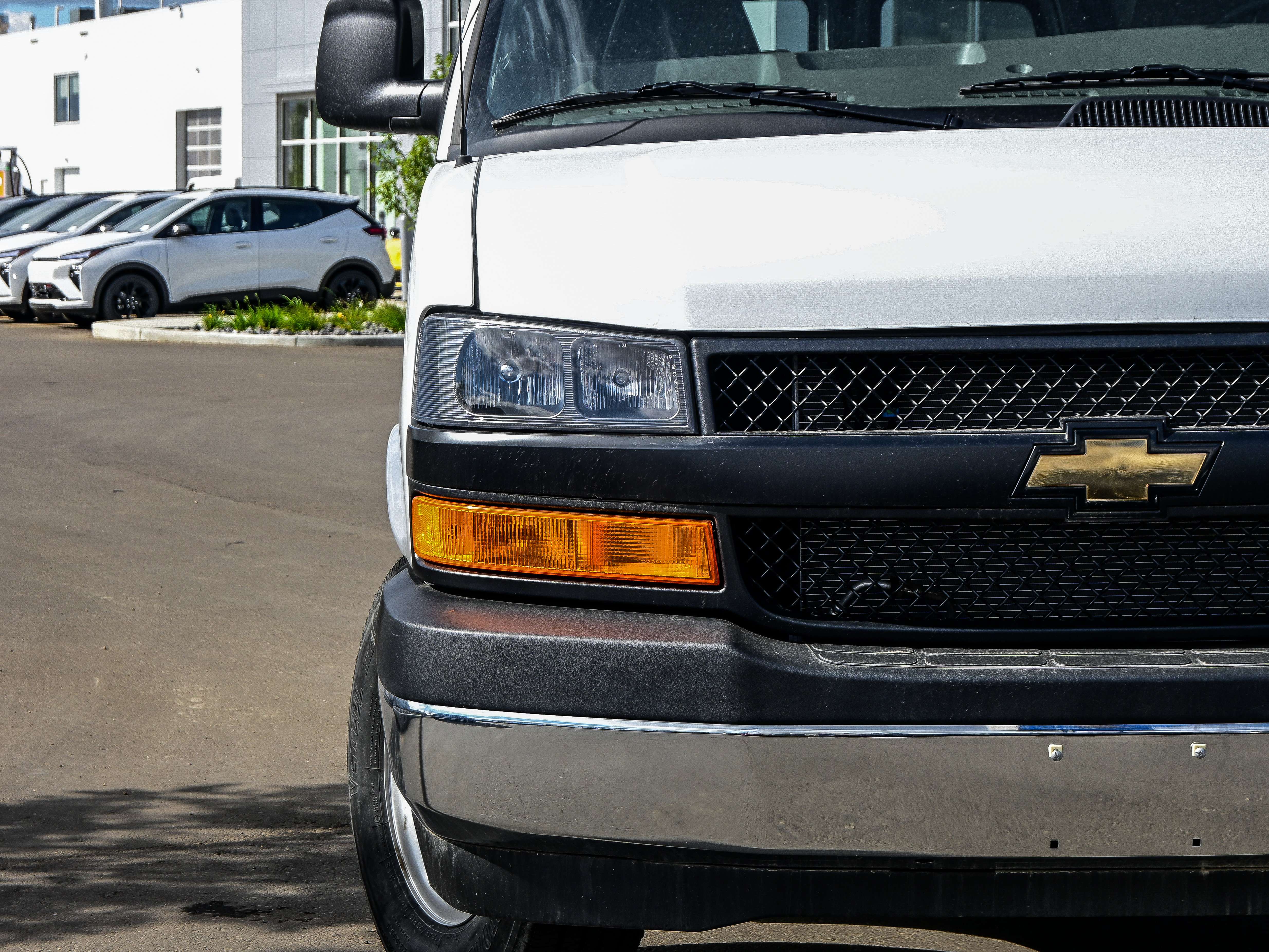 2025 Chevrolet Express 2500 Cargo Van