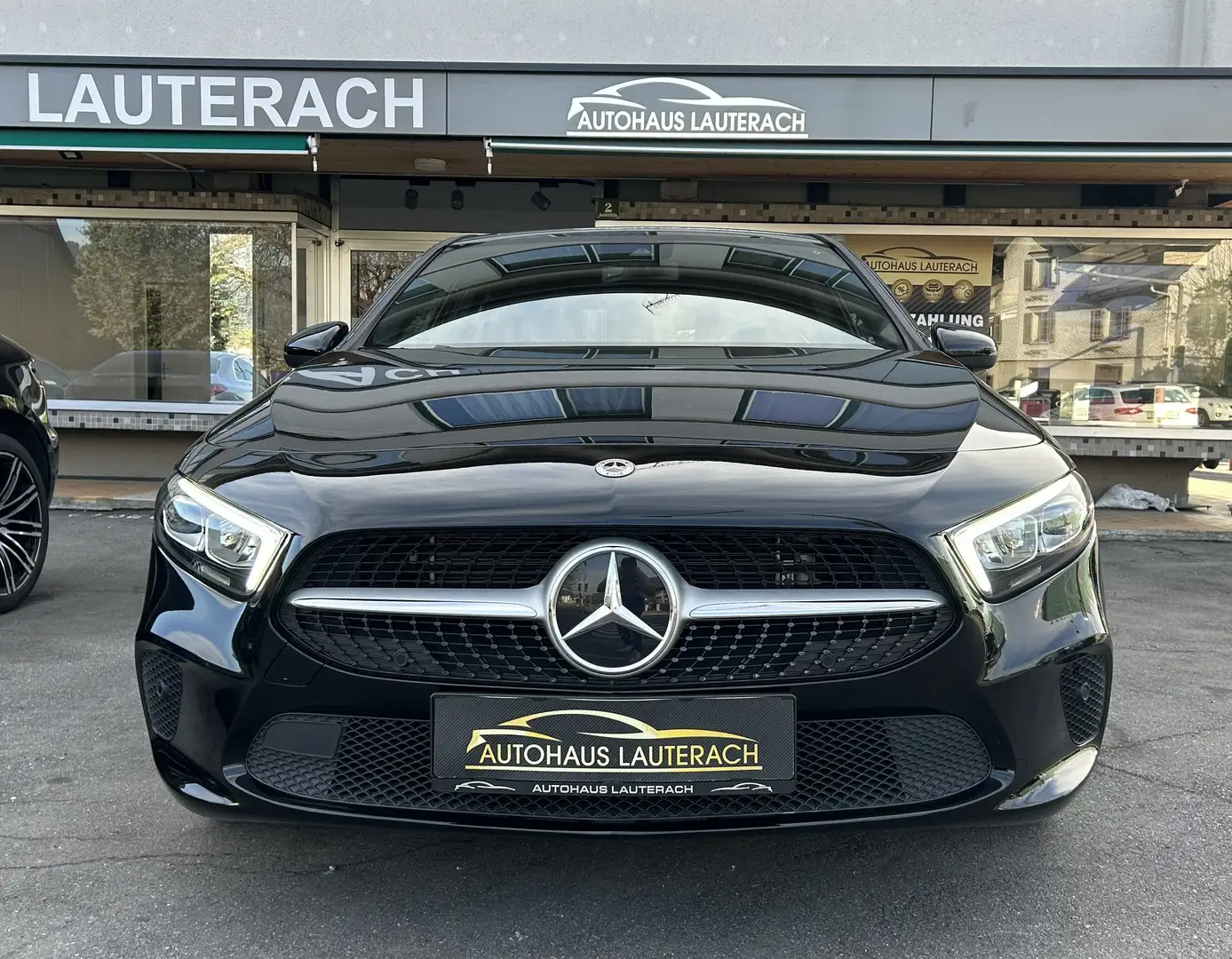 Mercedes-Benz A 250 A 250e Aut. *29.400KM *1.BESITZ *AHK *KAM *T.LEDER Schwarz - 2