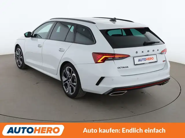 Skoda Octavia view 4