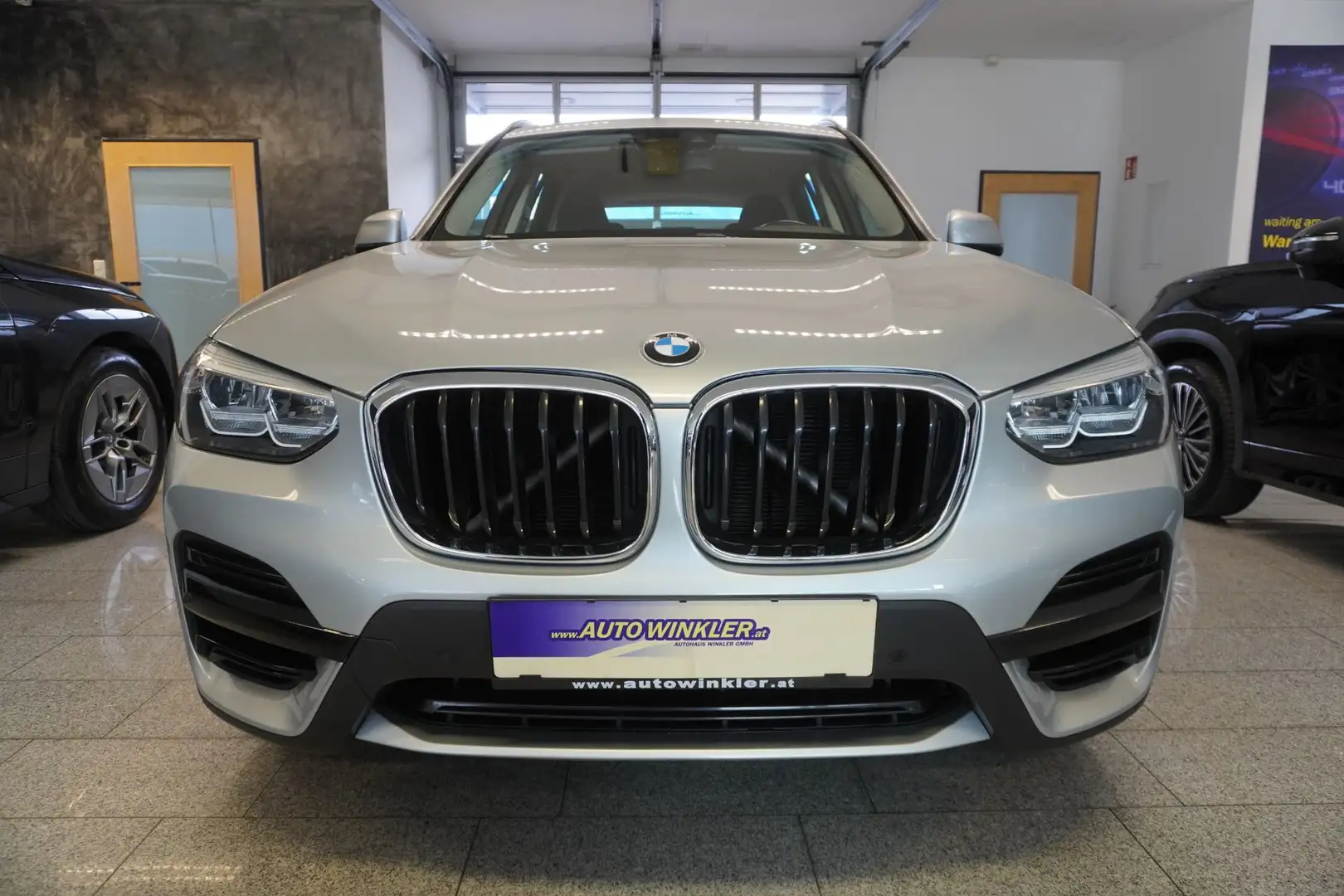 BMW X3 xDrive30e PHEV Aut. Navi/LED/Sitzheizung Silber - 2