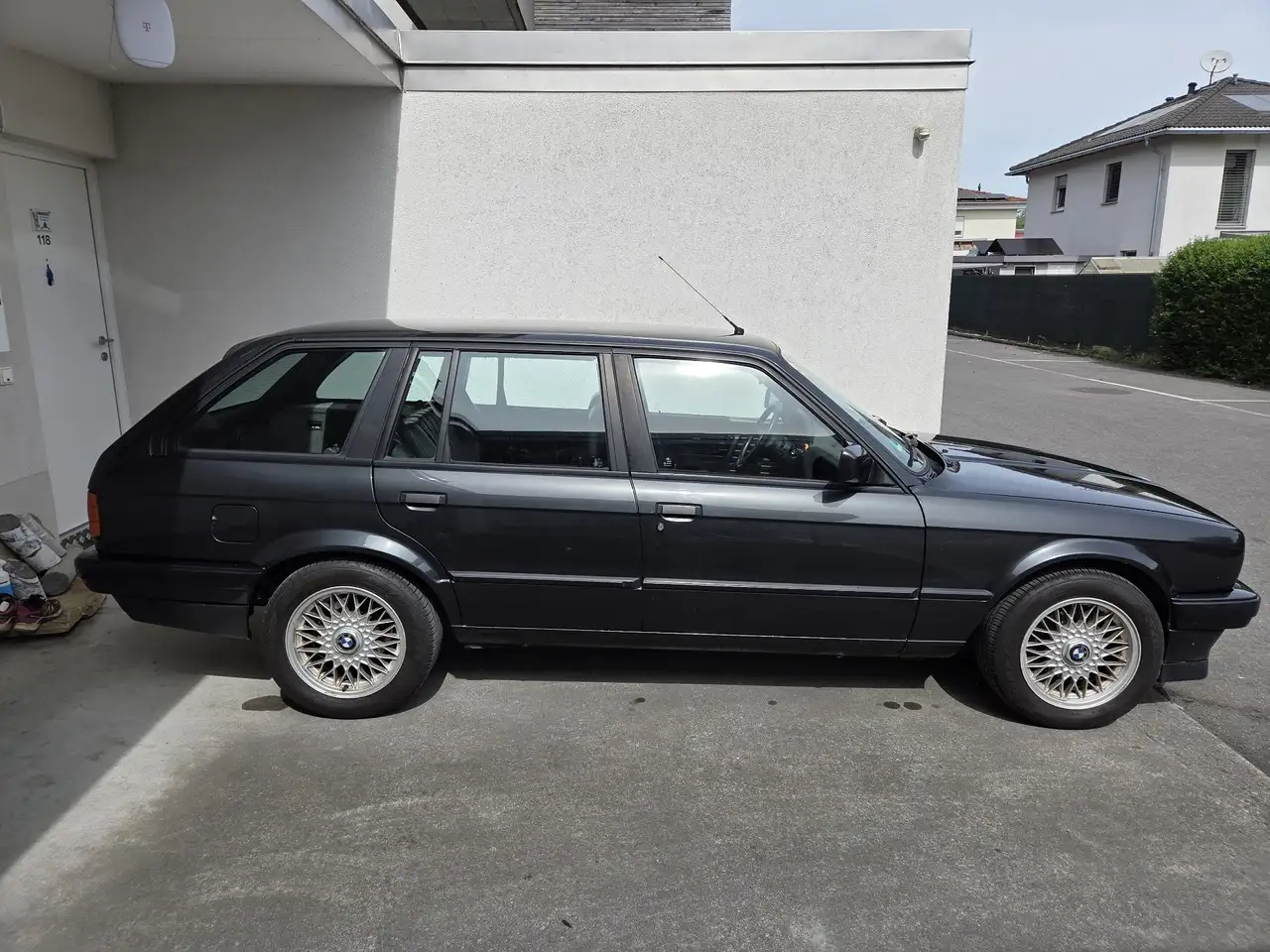 BMW 320i touring, foto 10