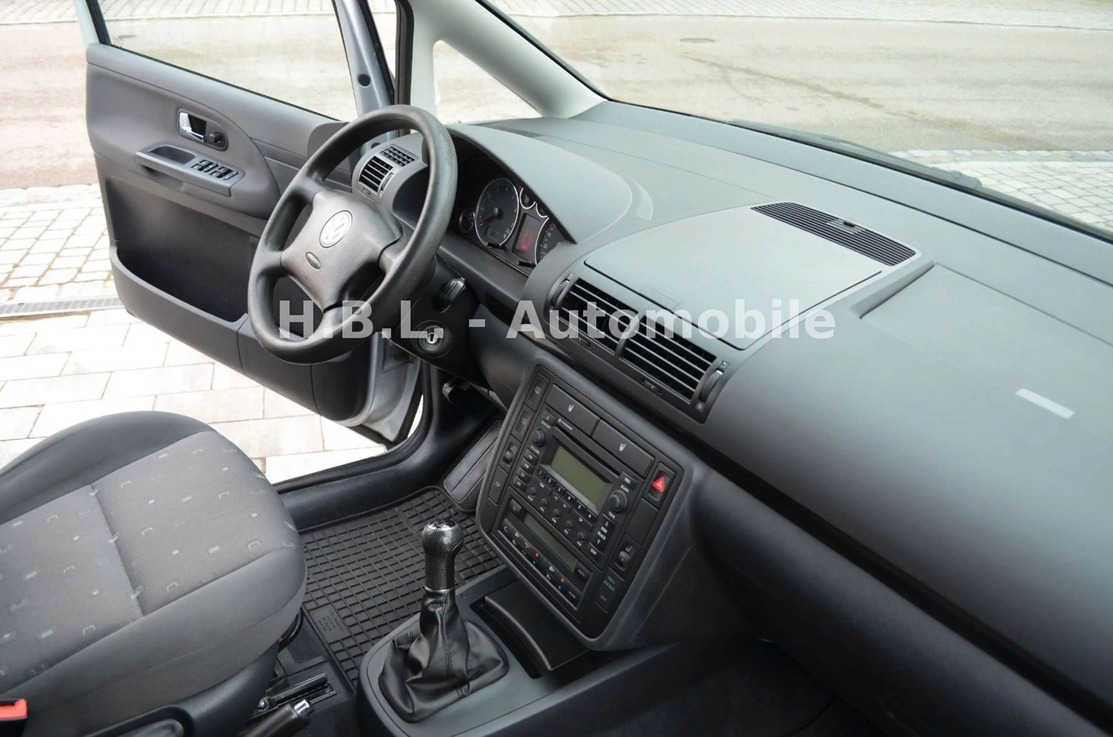 Volkswagen Sharan 2,0 Trendline/6-Sitze/Klima/SHZ/KD neu — photo 16